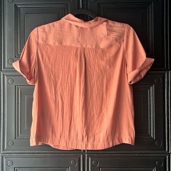 Banana Republic Coral top - Picture 2 of 2